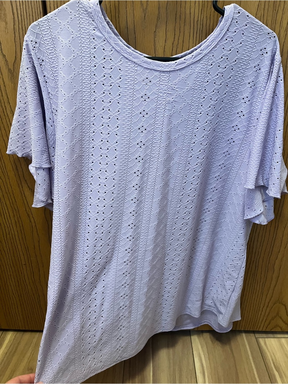 Women's Lavender Eyelet Flutter Sleeve Top